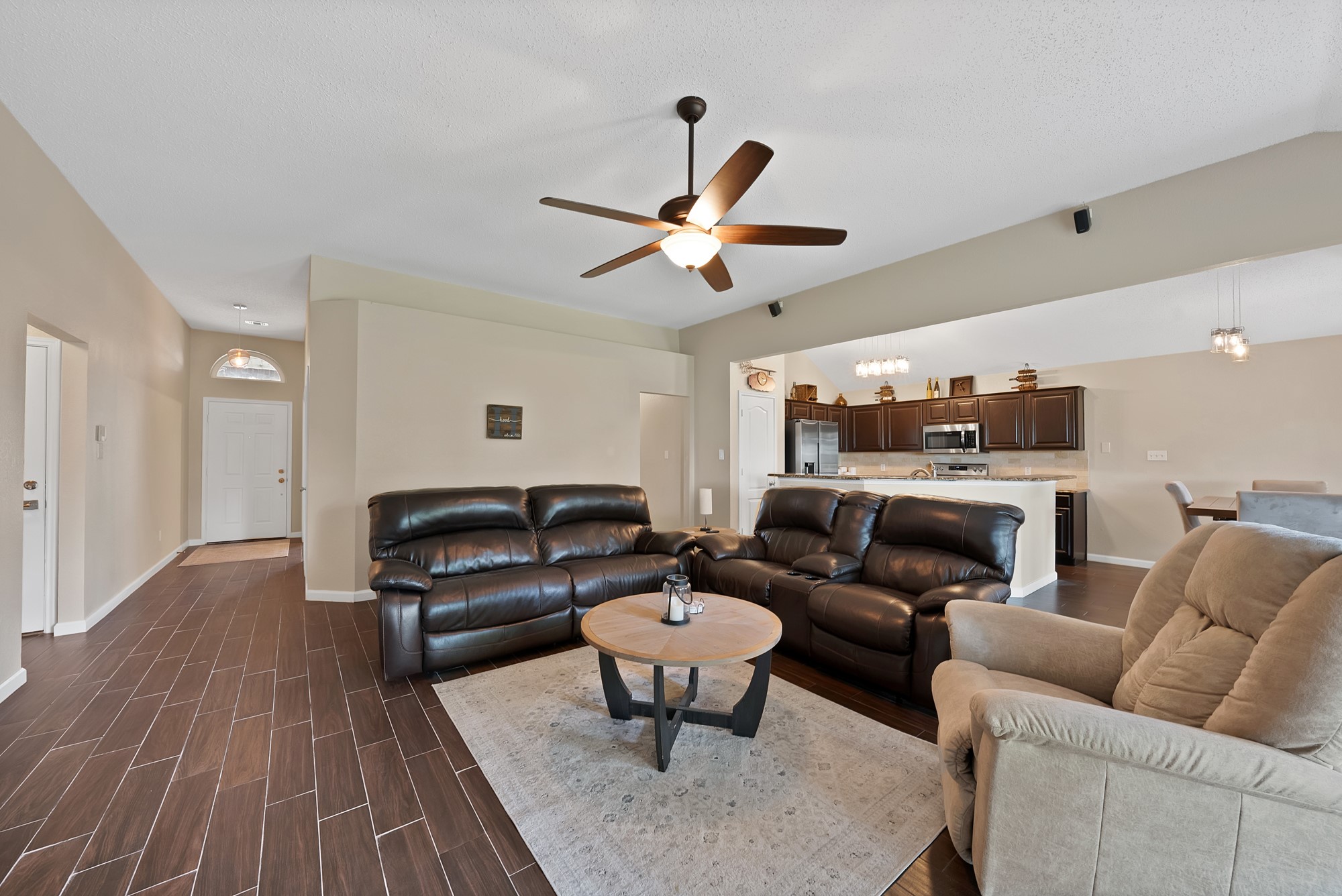 6005 Powder Wood Lane Arlington TX 76018