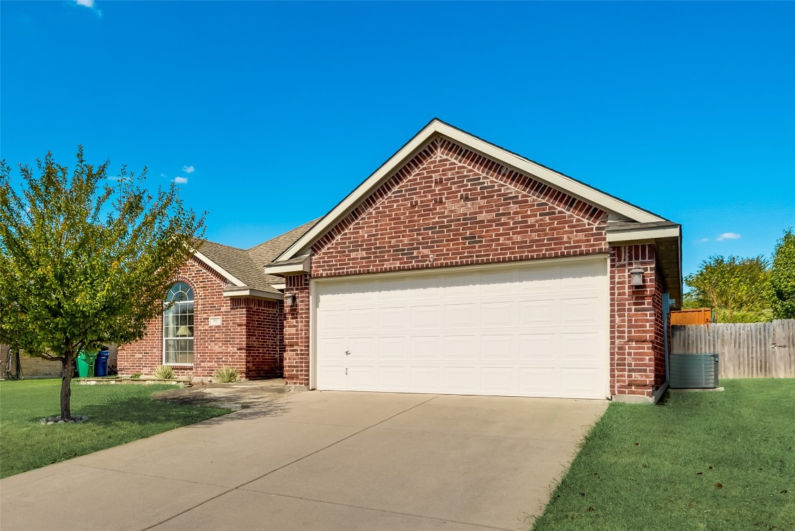 2512 Gabriel Drive Mckinney TX 75071
