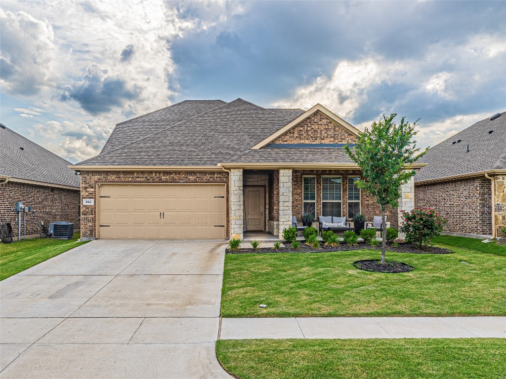 225 Garden Grove Drive Waxahachie TX 75165