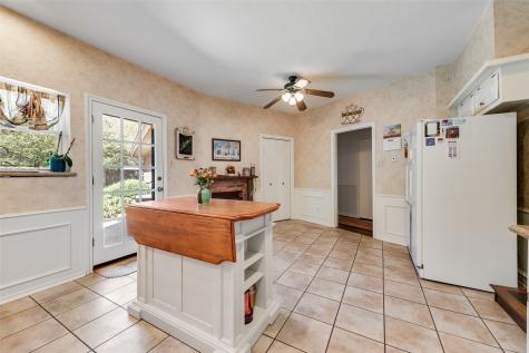 1719 Autumn Lane Arlington TX 76012