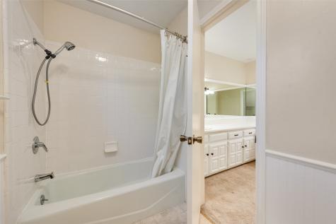 1719 Autumn Lane Arlington TX 76012