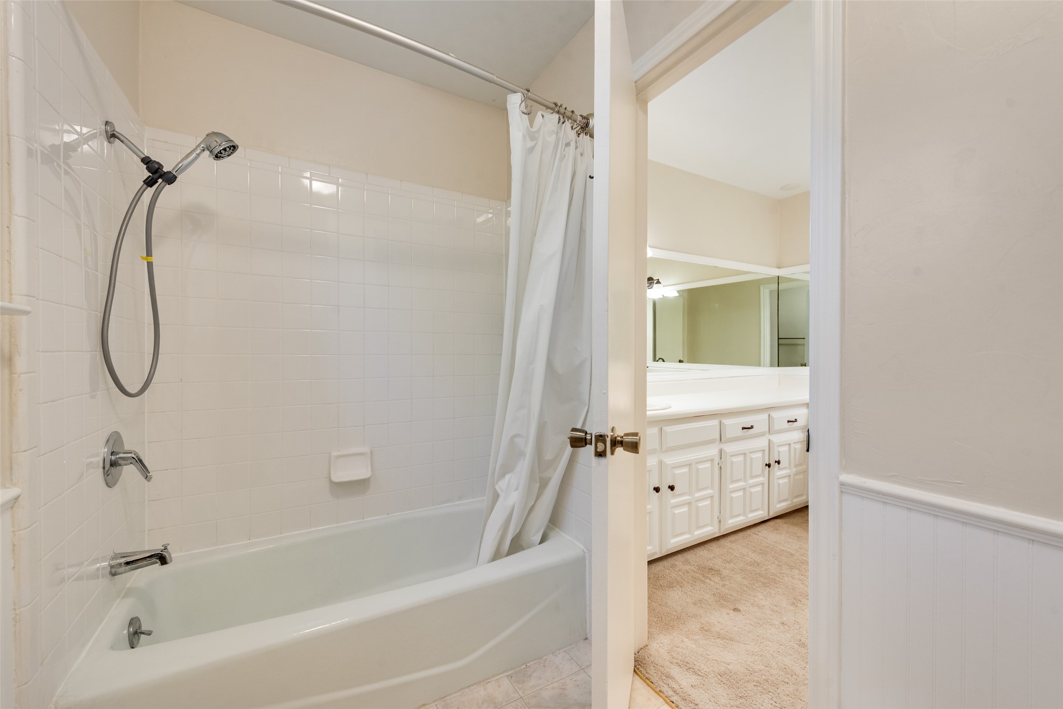 1719 Autumn Lane Arlington TX 76012