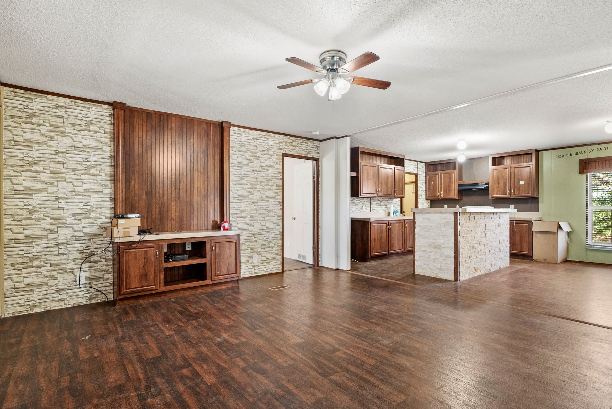 23425 Fm 1995 Lindale TX 75771