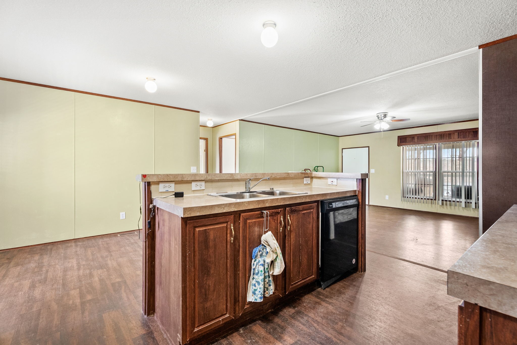 23425 Fm 1995 Lindale TX 75771