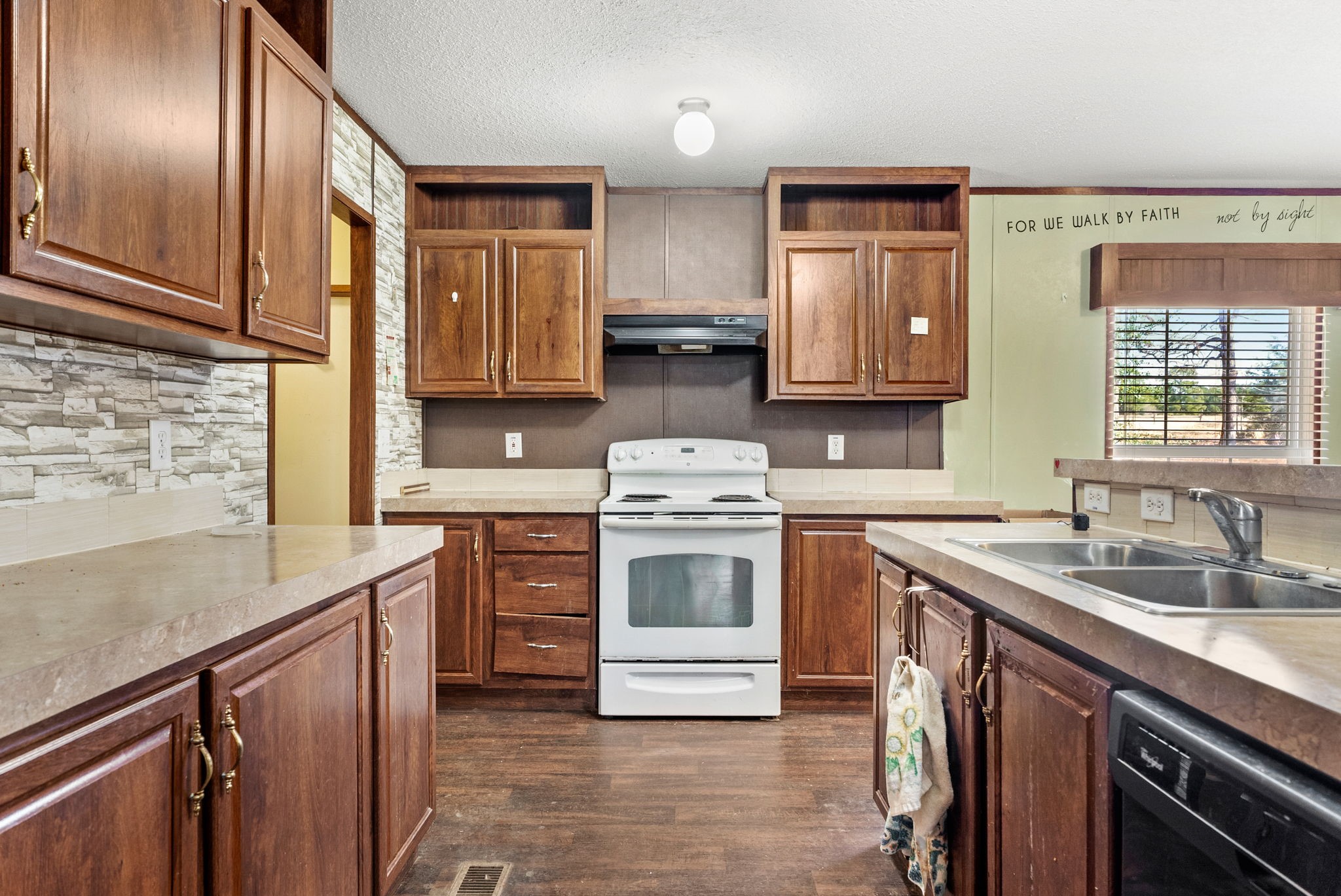 23425 Fm 1995 Lindale TX 75771
