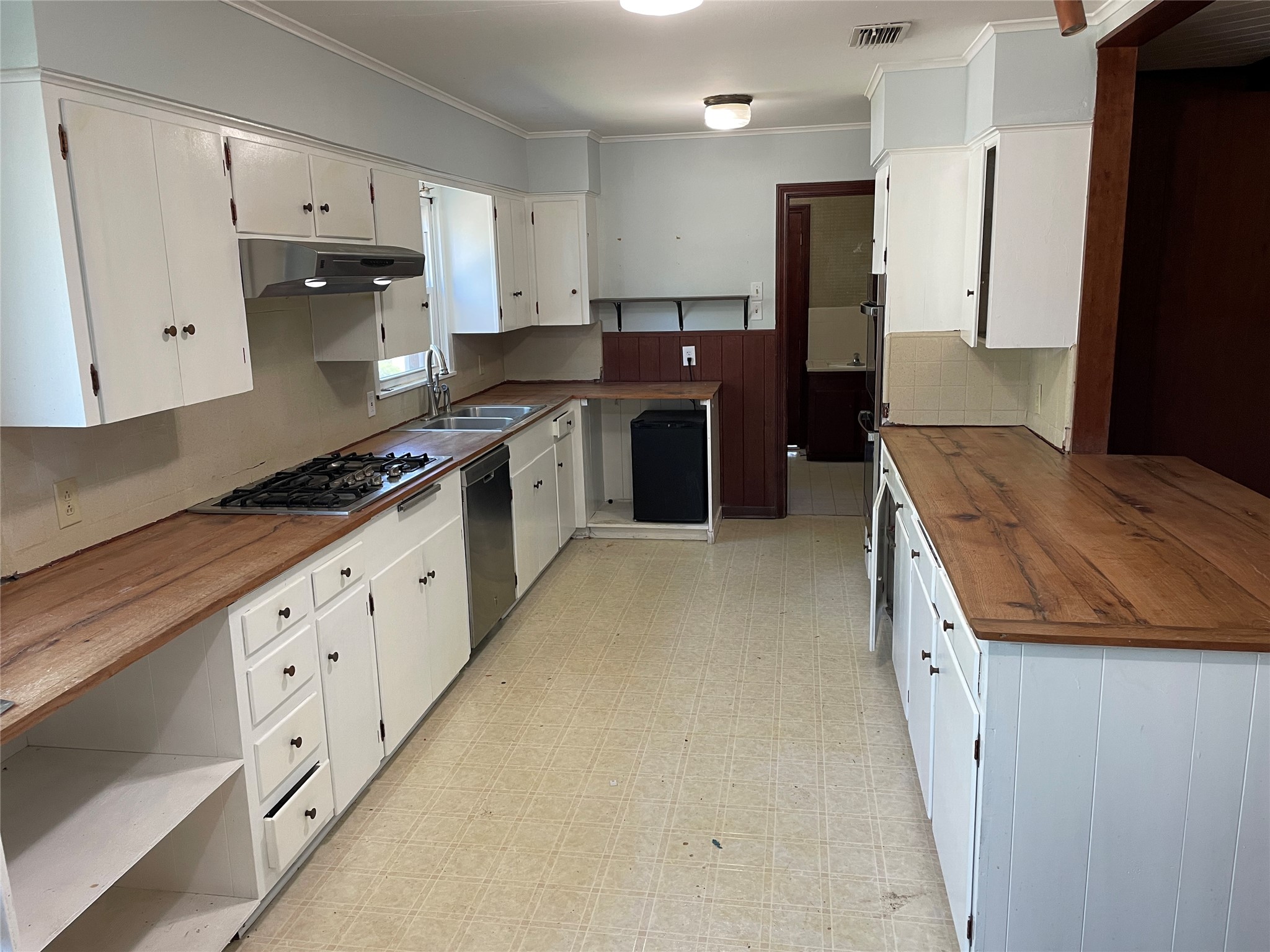 201 W Gilmer Street Big Sandy TX 75755