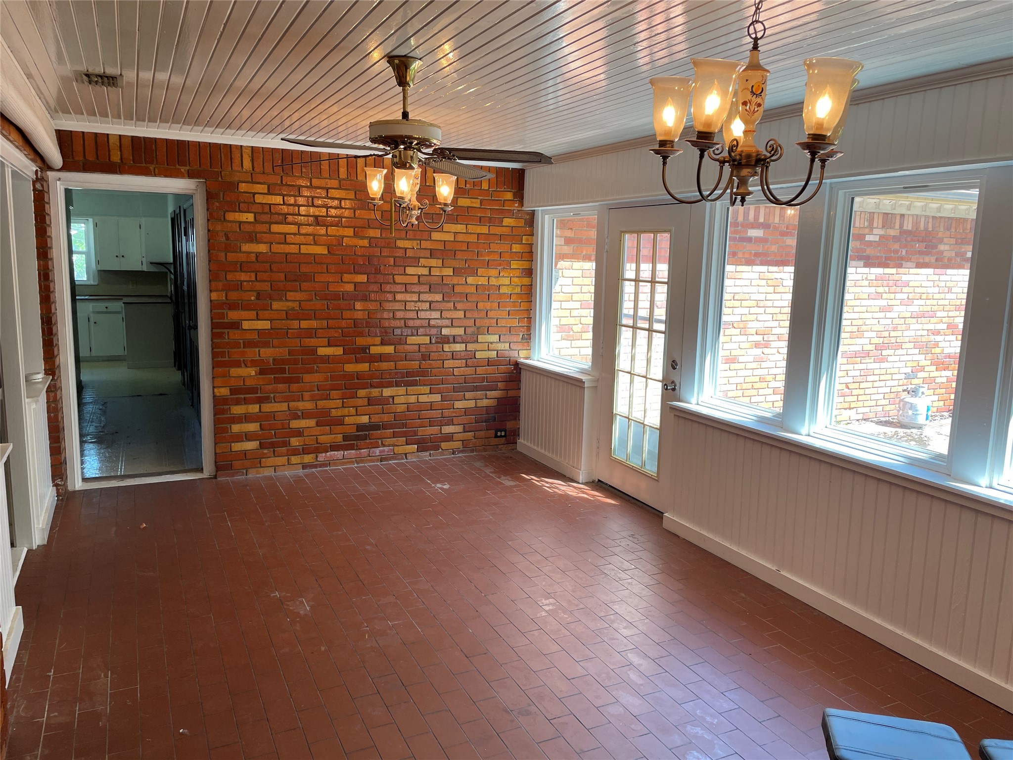 201 W Gilmer Street Big Sandy TX 75755
