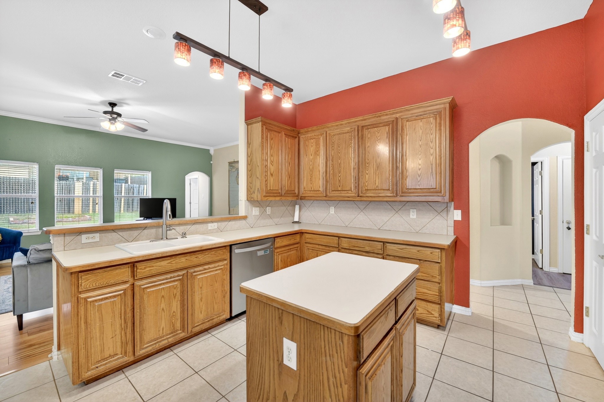 4933 Happy Trail Fort Worth TX 76244