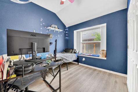 4933 Happy Trail Fort Worth TX 76244