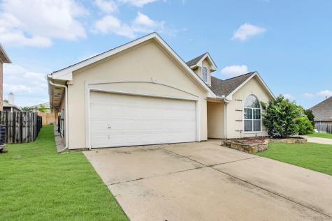 4933 Happy Trail Fort Worth TX 76244