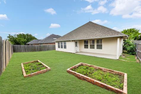 4933 Happy Trail Fort Worth TX 76244