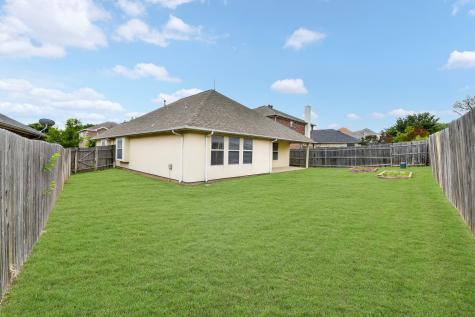 4933 Happy Trail Fort Worth TX 76244