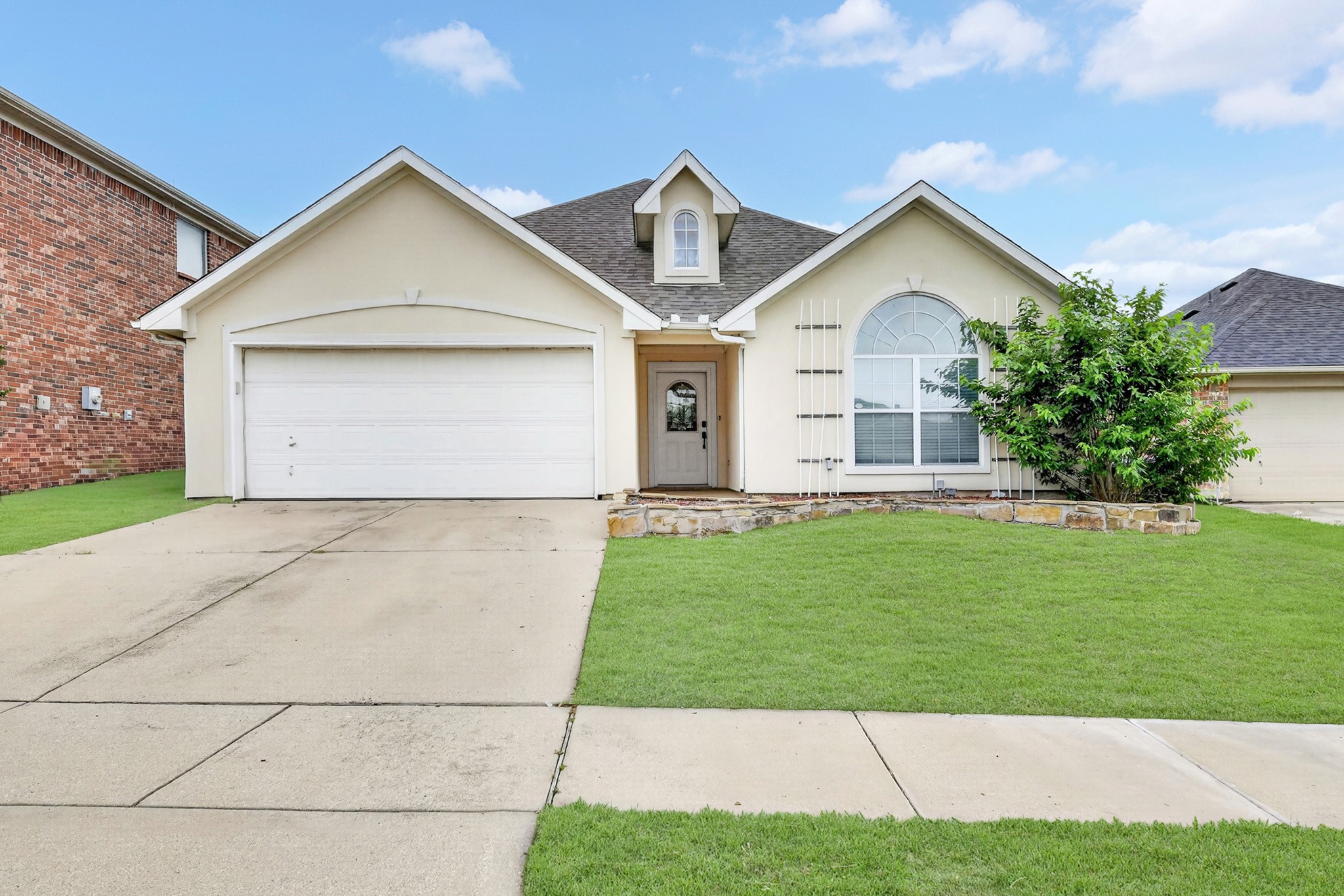 4933 Happy Trail Fort Worth TX 76244