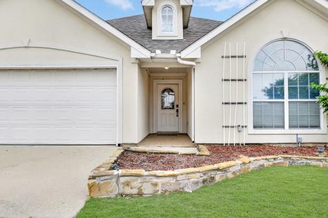4933 Happy Trail Fort Worth TX 76244