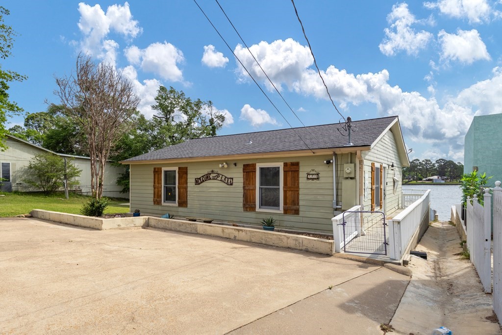 224 Pin Oak Drive Mabank TX 75156