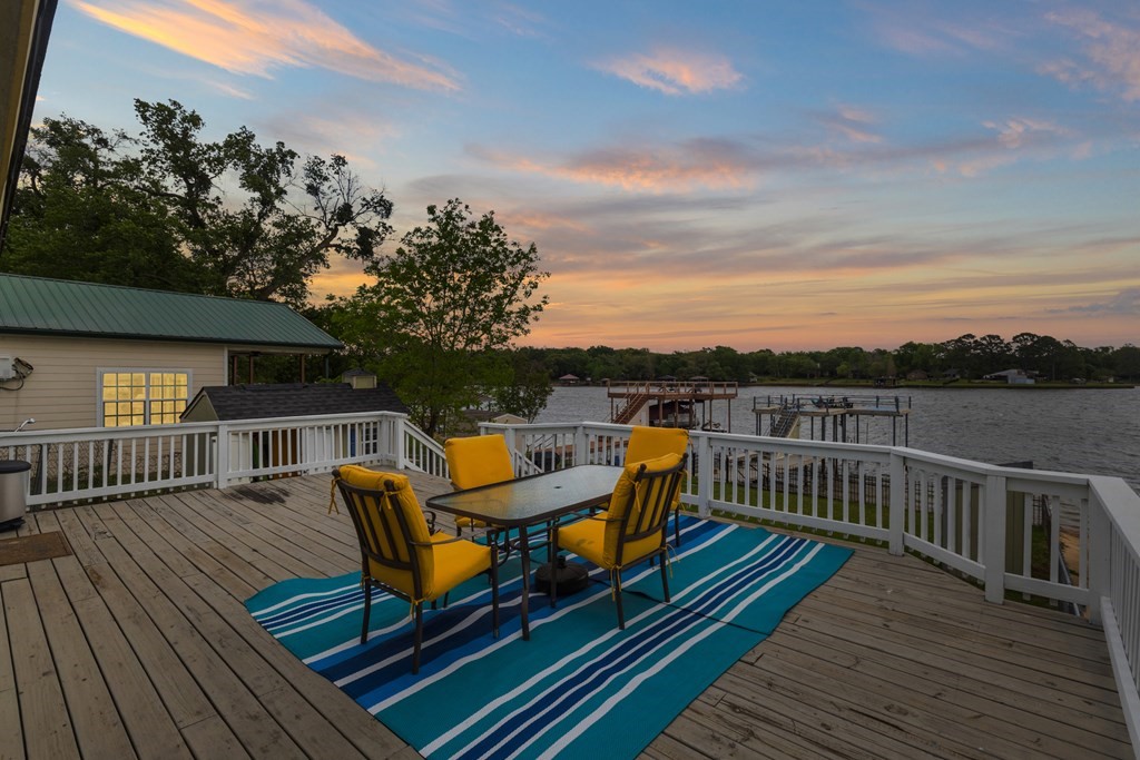 224 Pin Oak Drive Mabank TX 75156