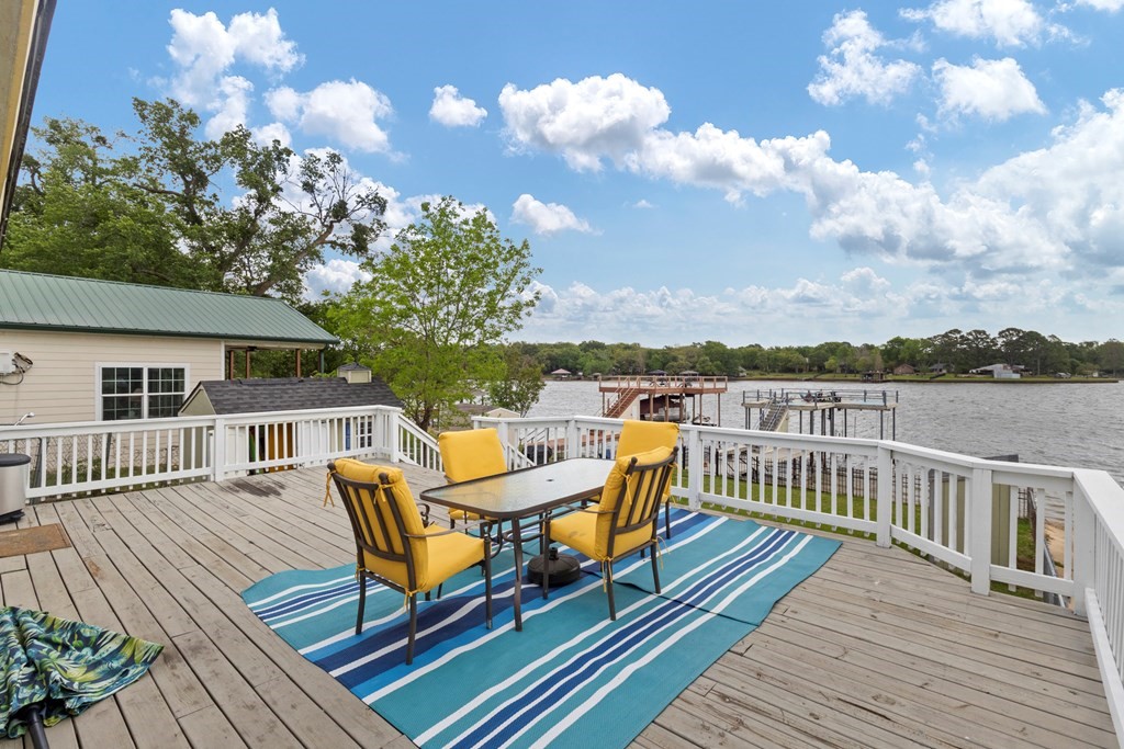 224 Pin Oak Drive Mabank TX 75156