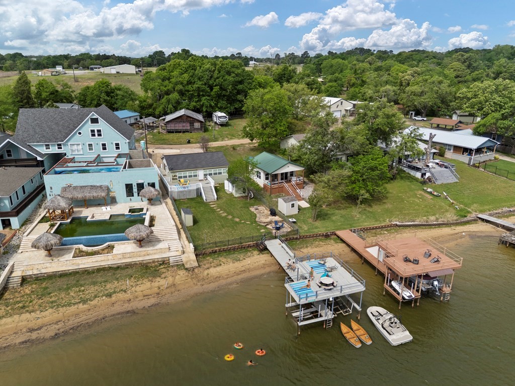 224 Pin Oak Drive Mabank TX 75156
