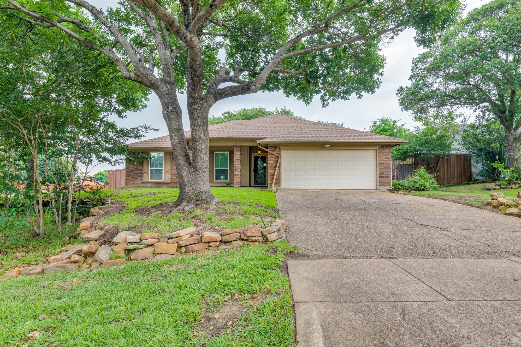 6701 Parkwood Drive North Richland Hills TX 76182