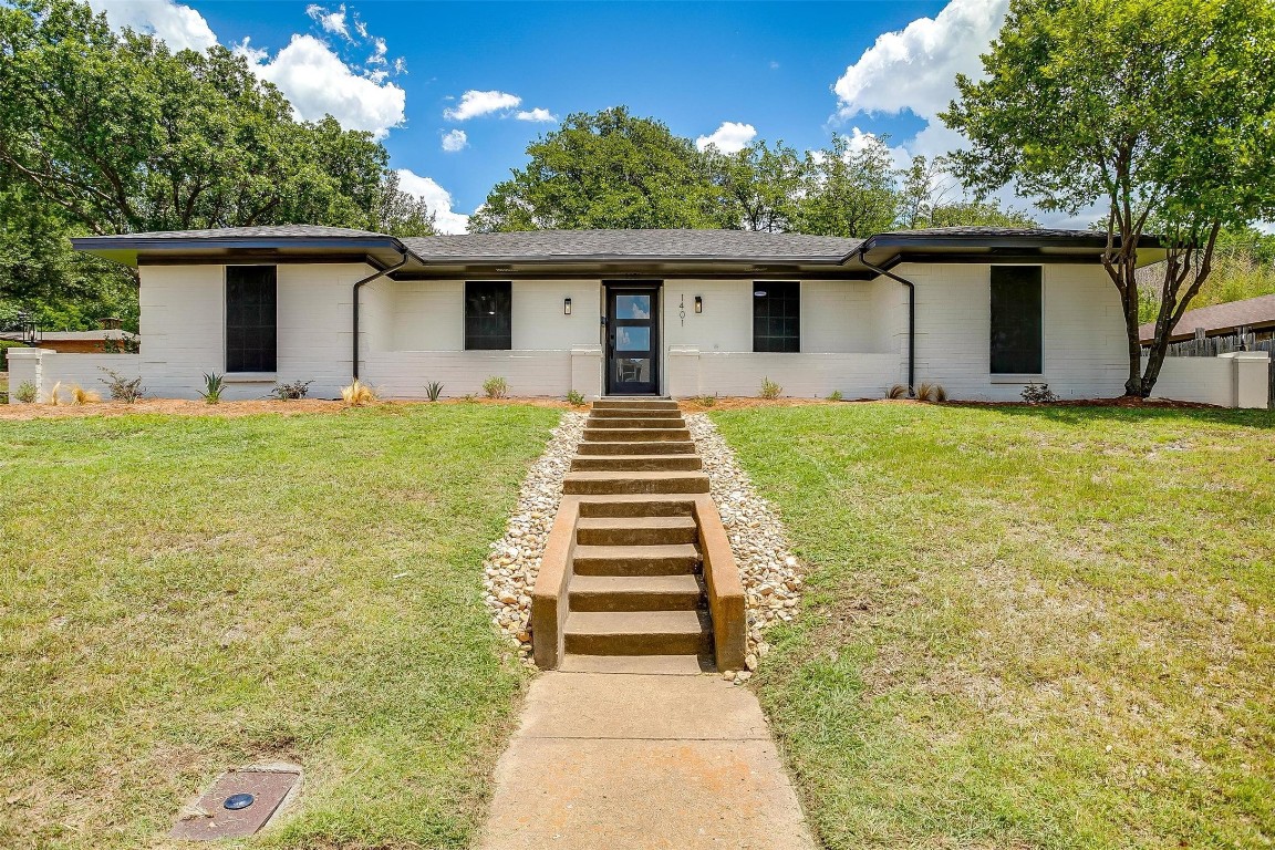 1401 Ems Road W Fort Worth TX 76116