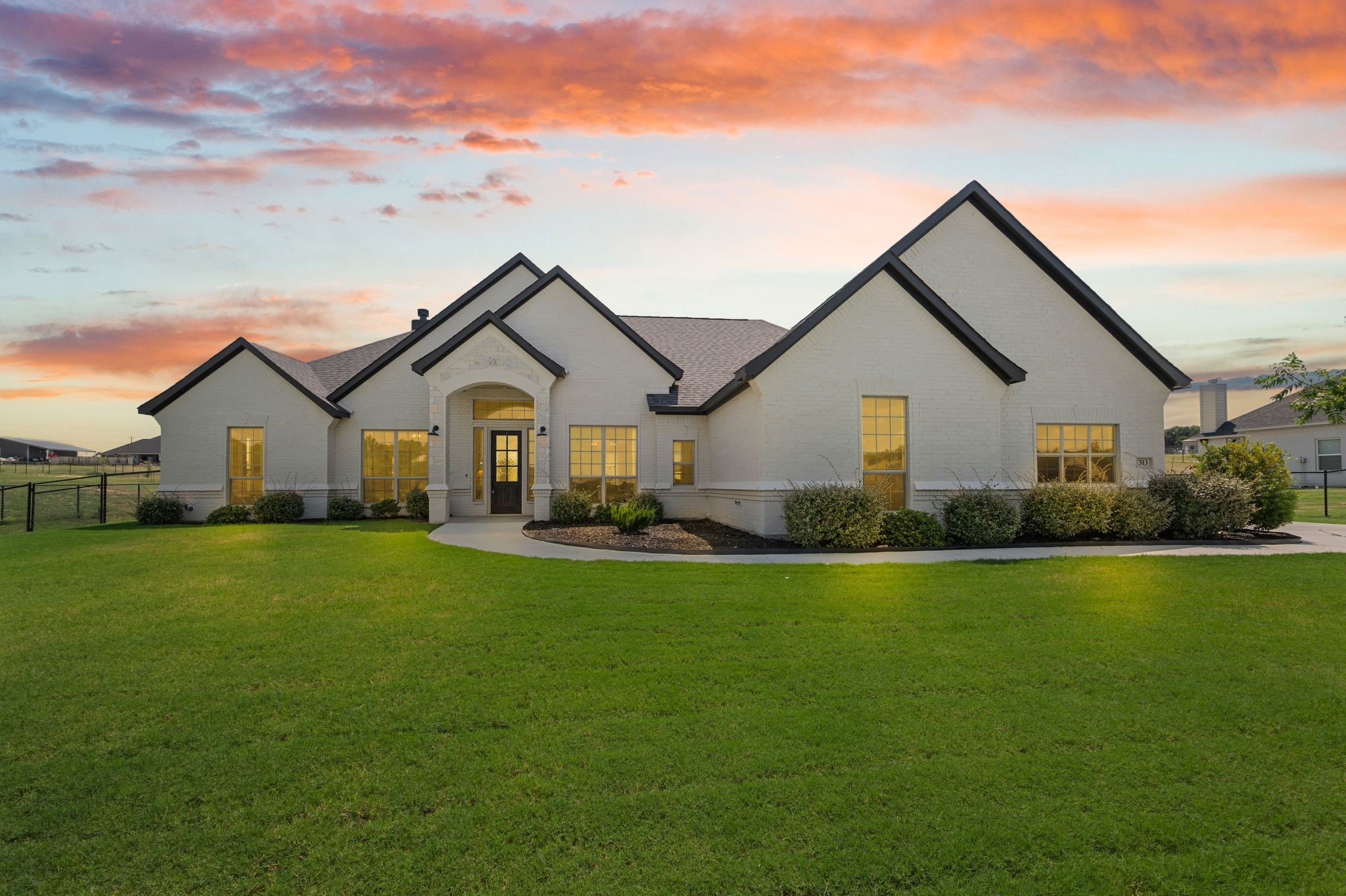 313 Oak Meadow Lane Weatherford TX 76085