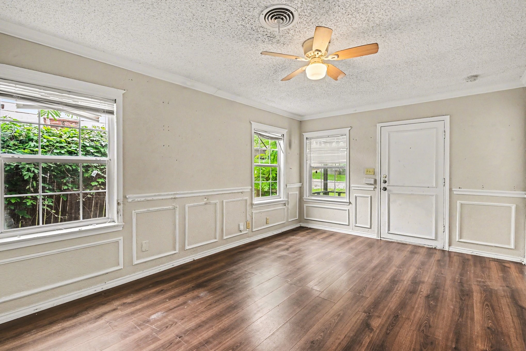 5025 N Langley Road River Oaks TX 76114