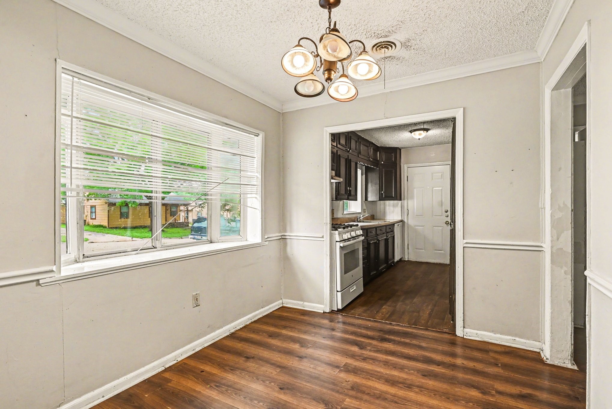 5025 N Langley Road River Oaks TX 76114
