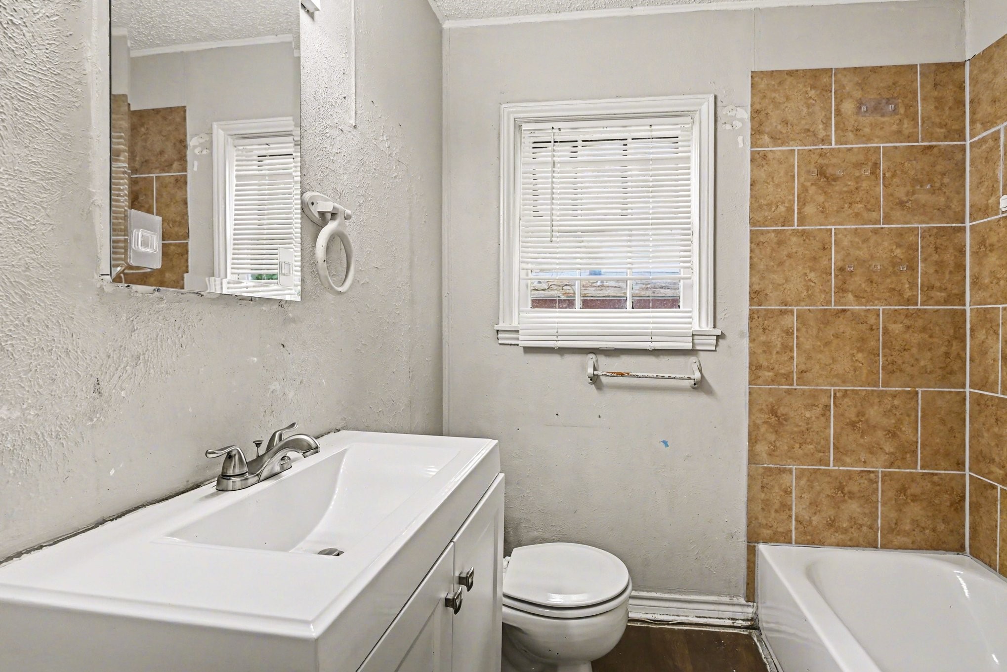 5025 N Langley Road River Oaks TX 76114