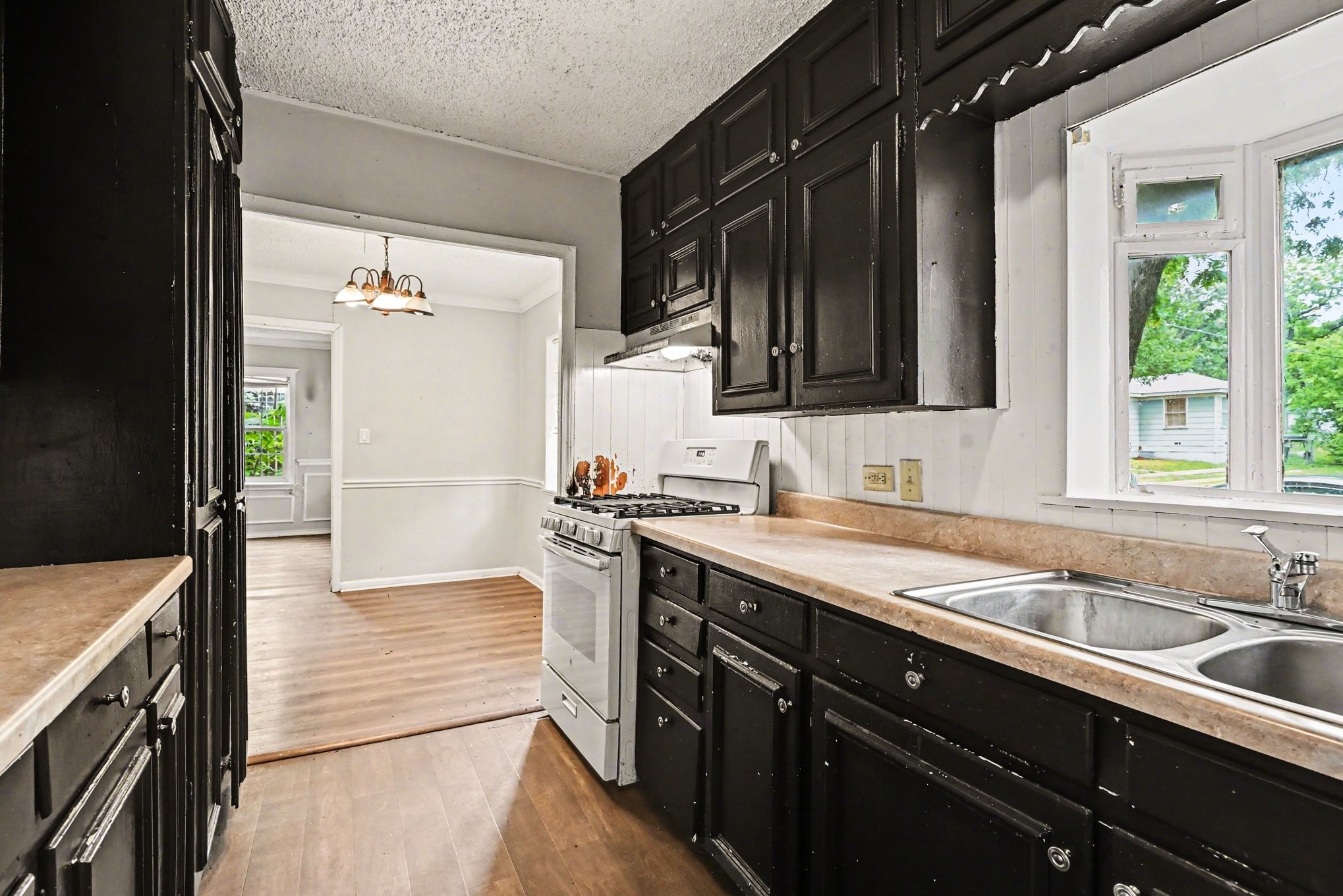 5025 N Langley Road River Oaks TX 76114