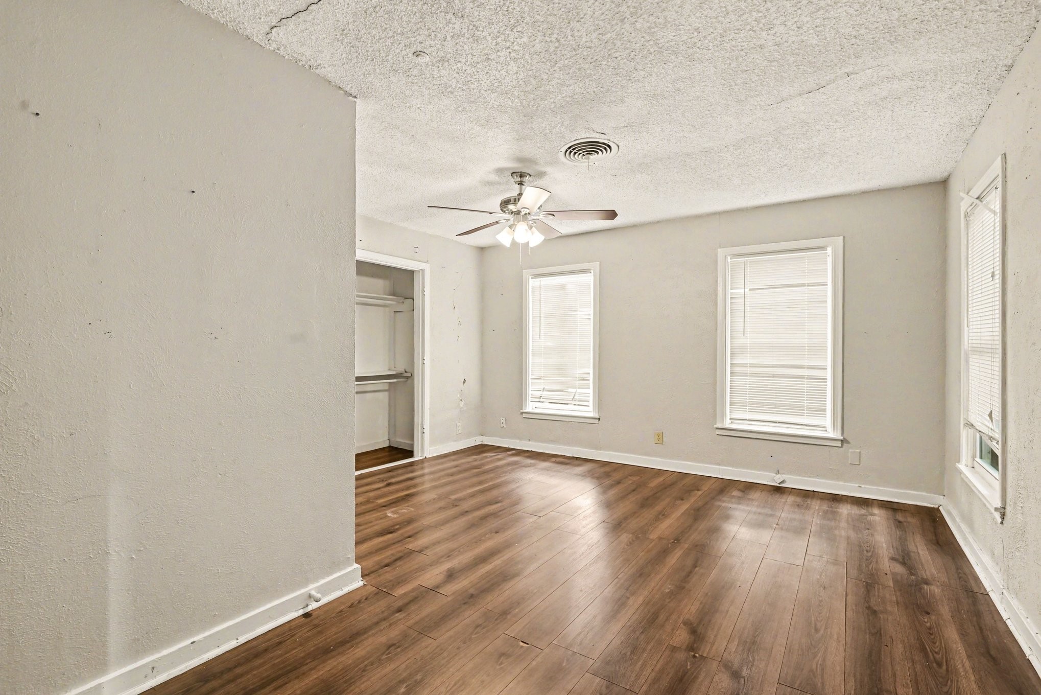 5025 N Langley Road River Oaks TX 76114