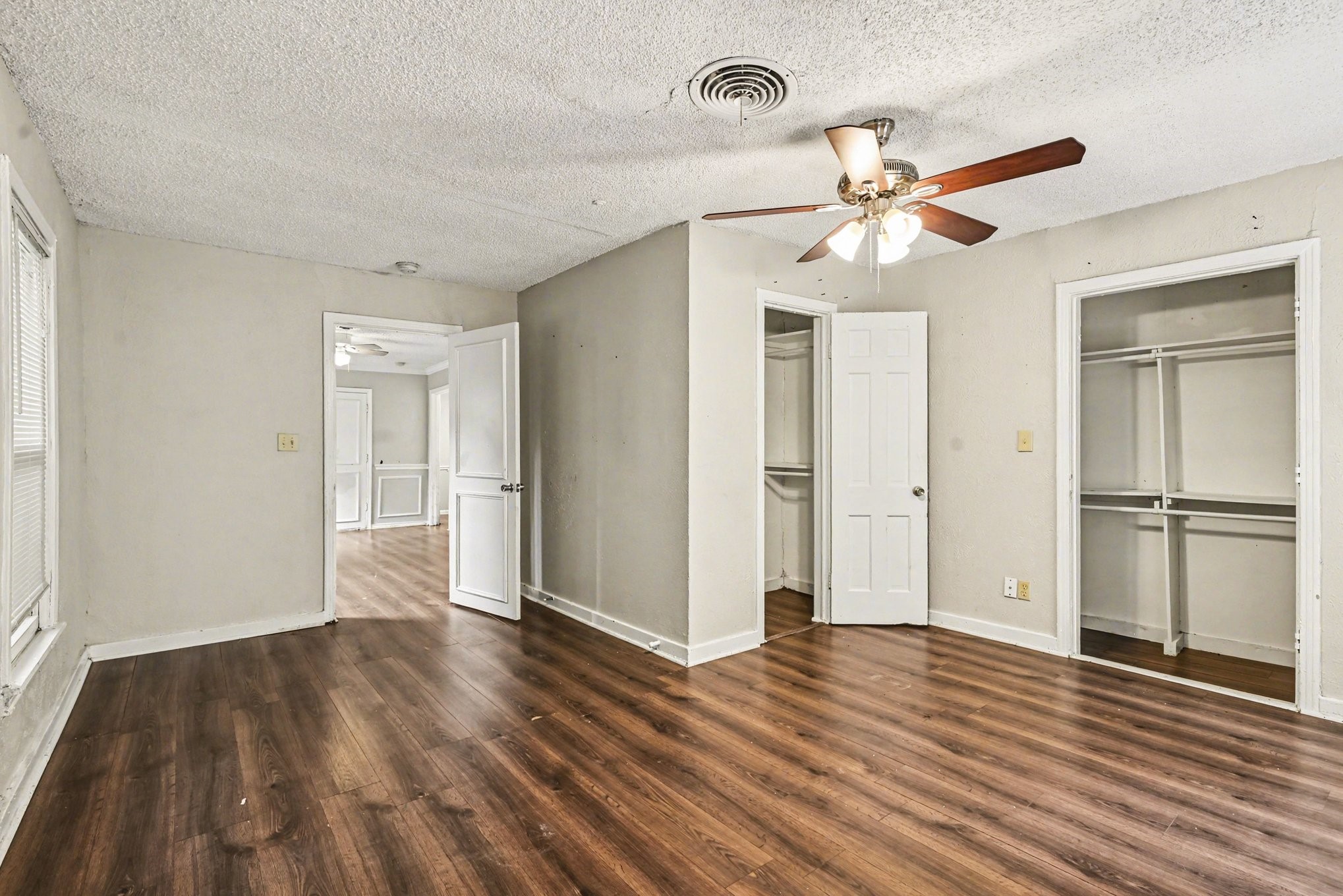 5025 N Langley Road River Oaks TX 76114