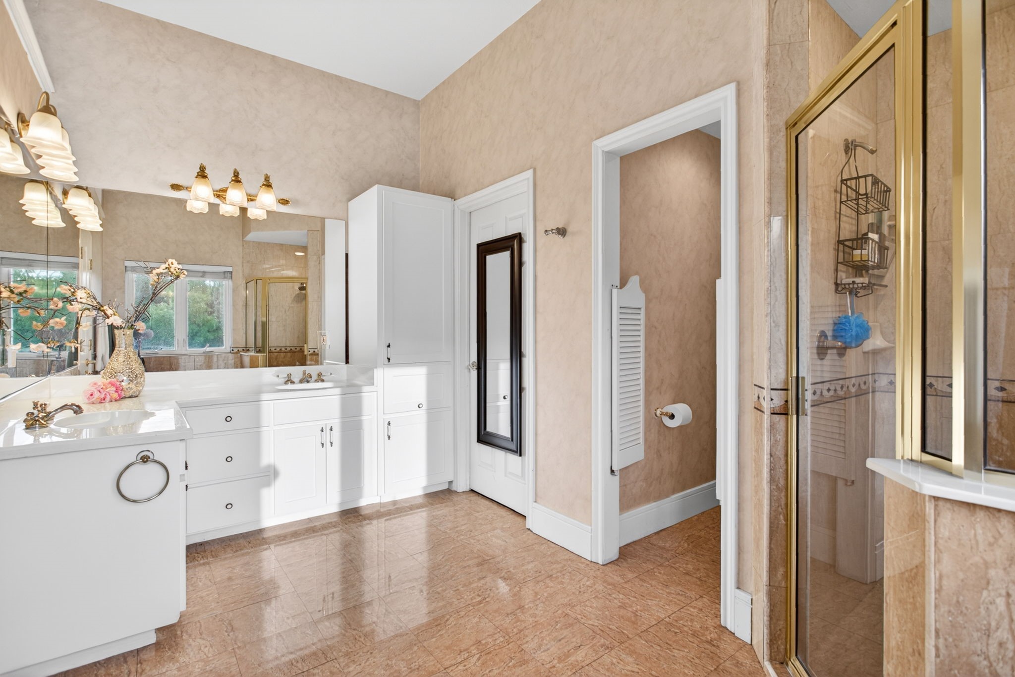 6813 Running Deer Court Granbury TX 76049