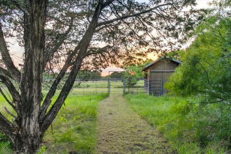6813 Running Deer Court Granbury TX 76049