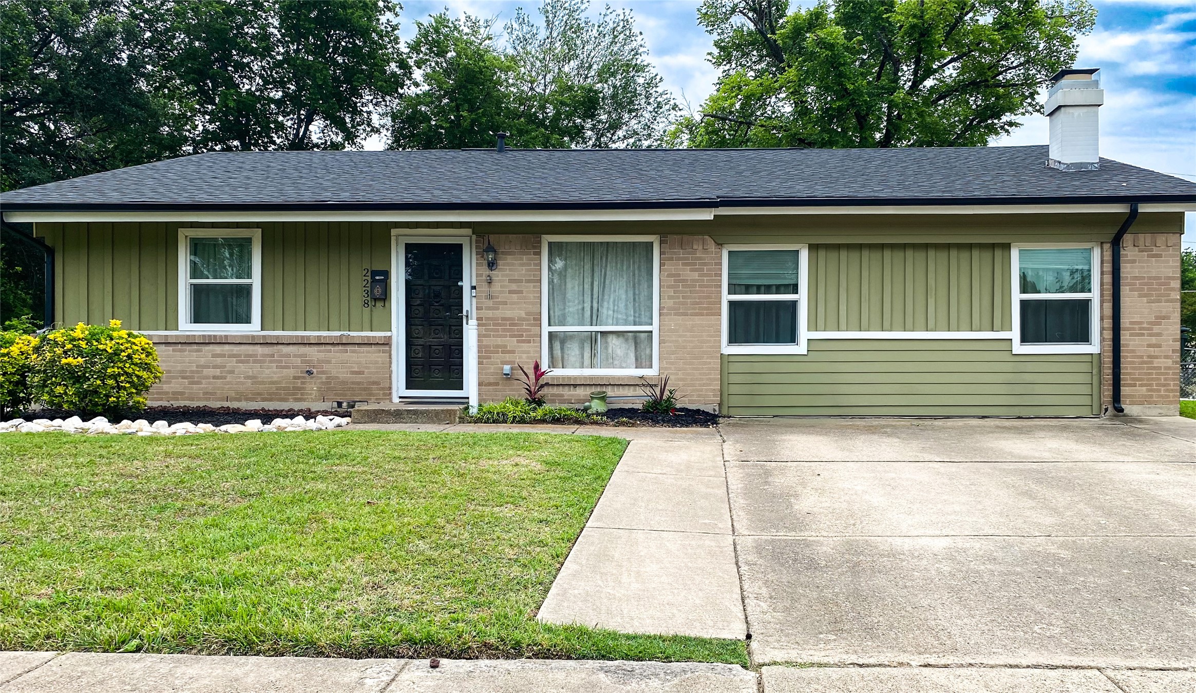 2238 Sussex Drive Garland TX 75041