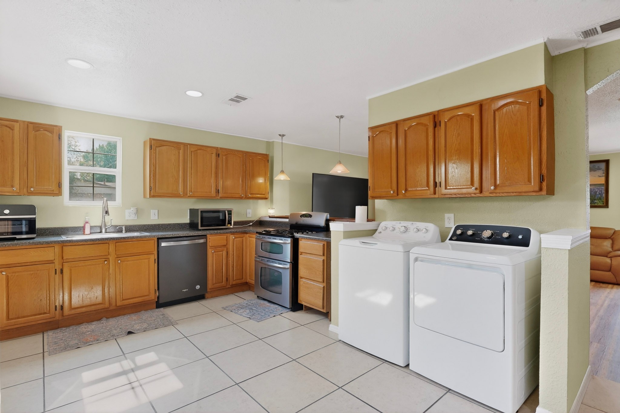 2238 Sussex Drive Garland TX 75041