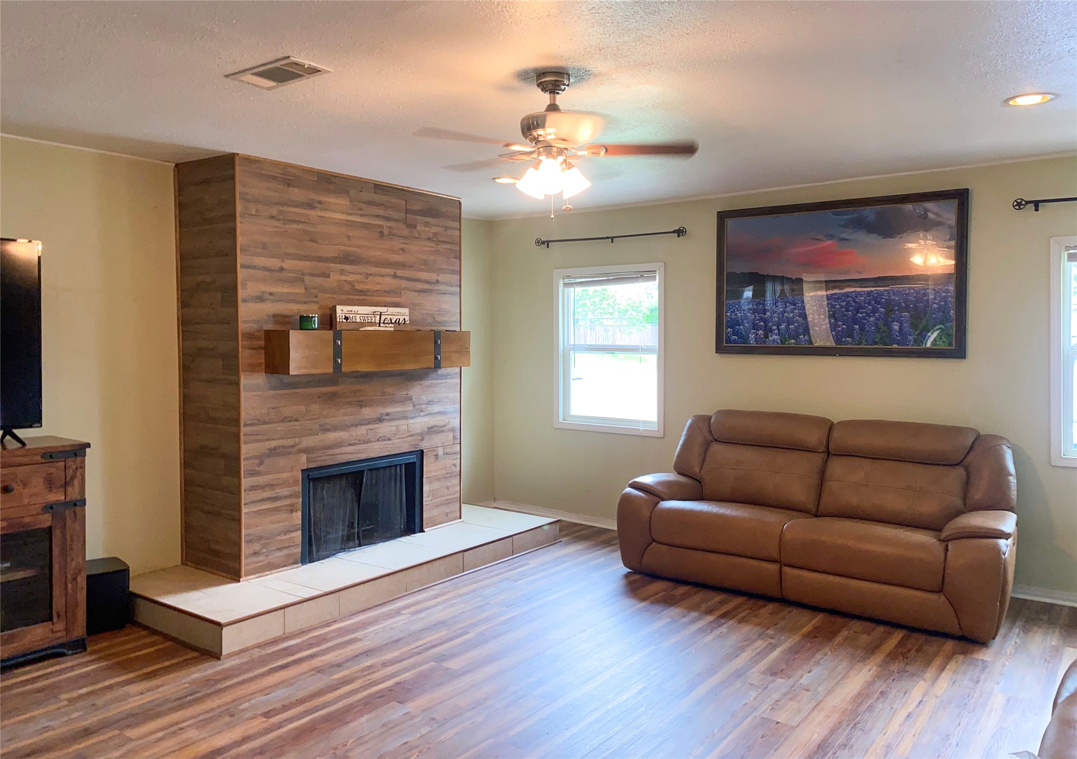2238 Sussex Drive Garland TX 75041