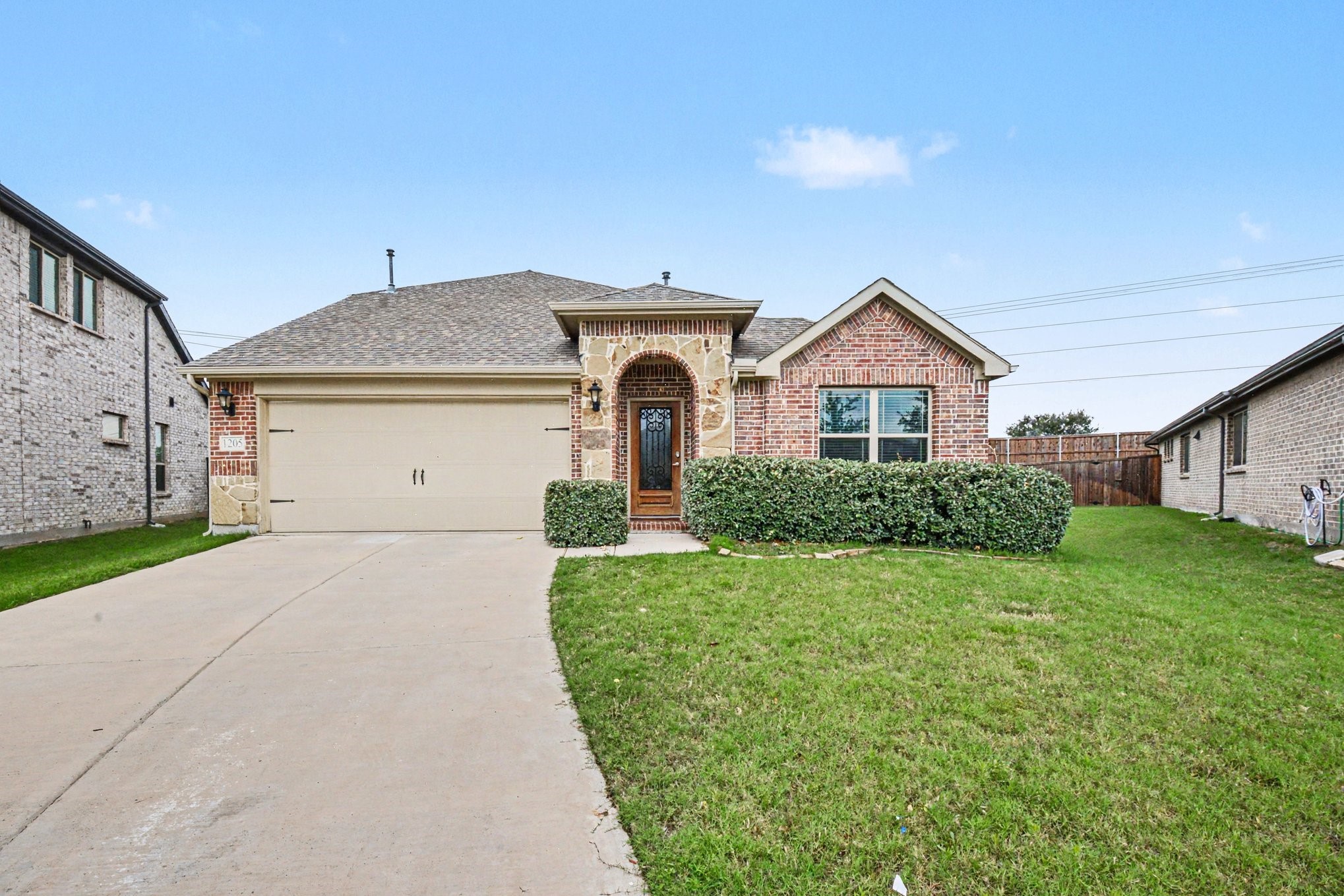 1205 Coyote Ridge Aubrey TX 76227