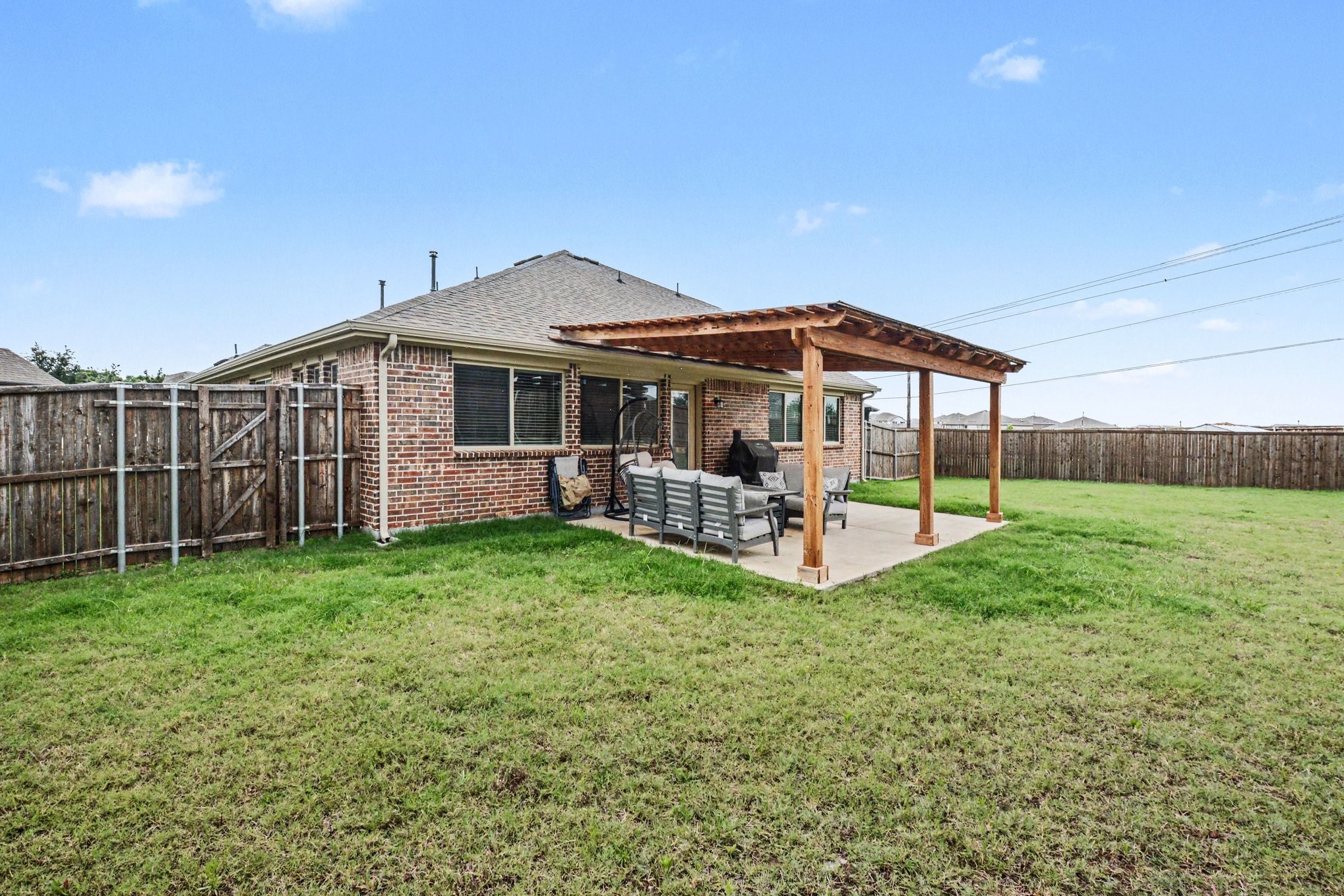 1205 Coyote Ridge Aubrey TX 76227