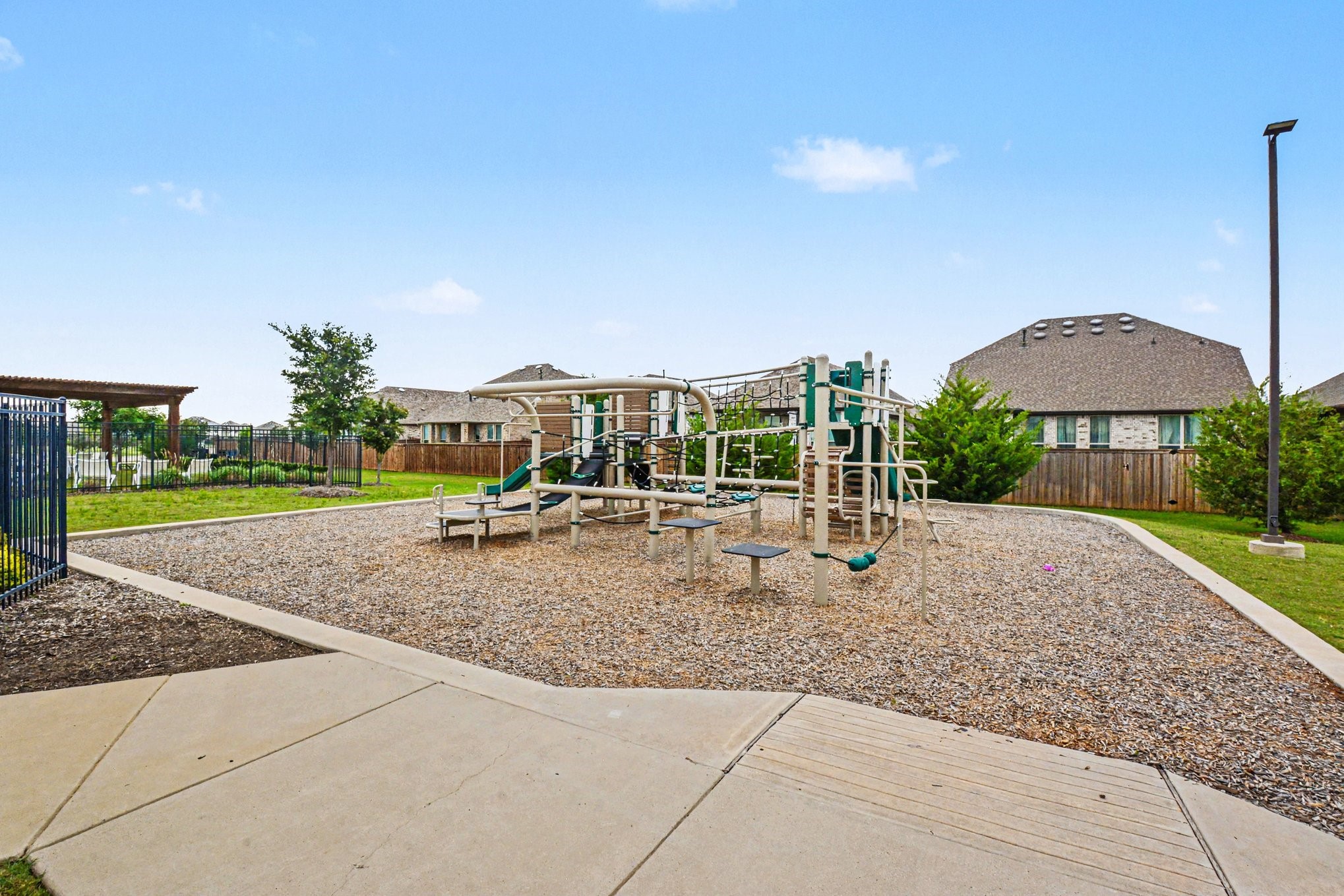 1205 Coyote Ridge Aubrey TX 76227