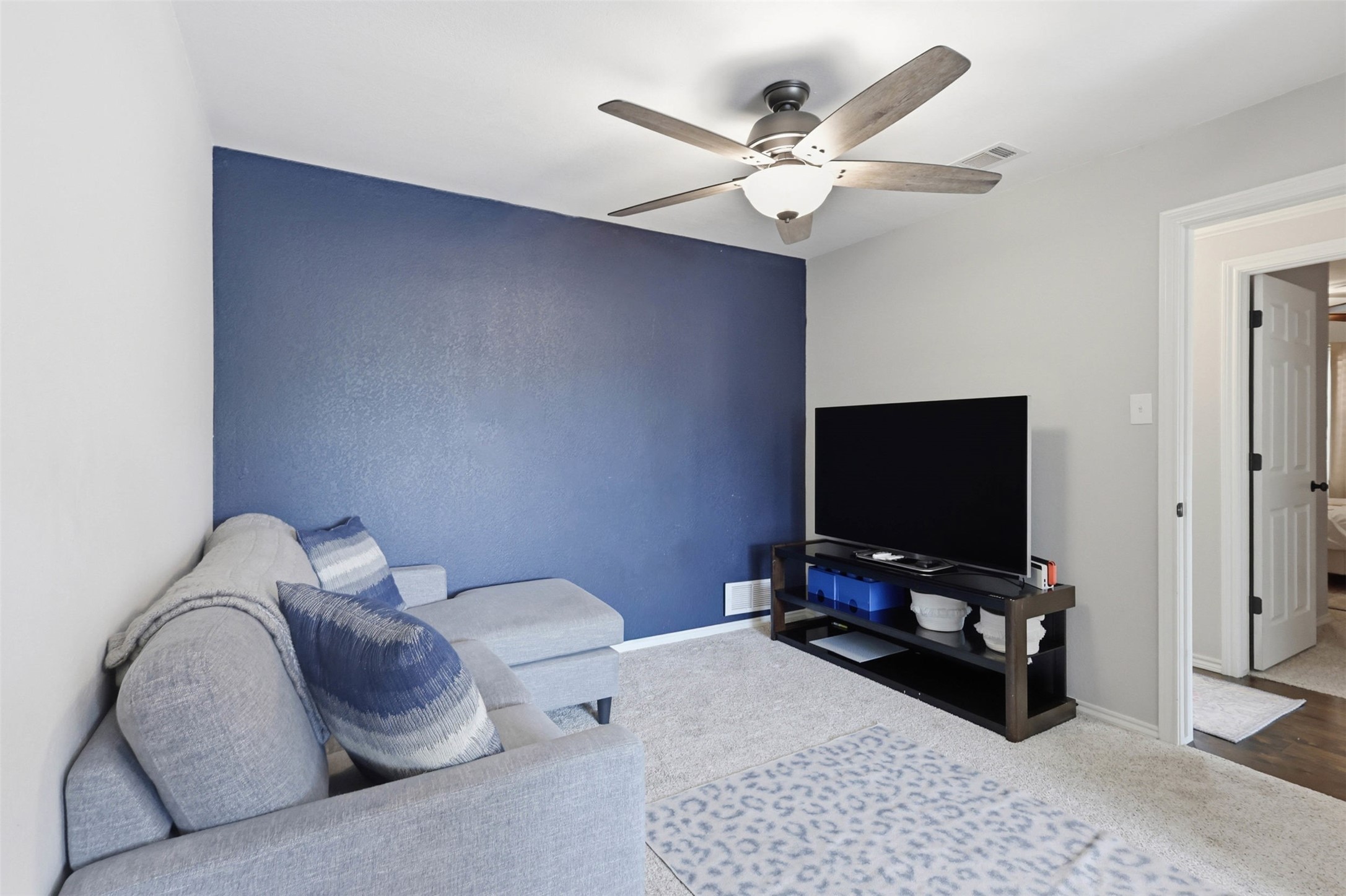 6405 Amicable Drive Arlington TX 76016