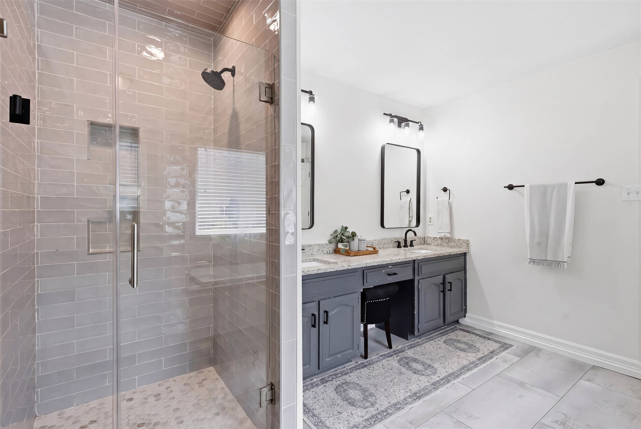 6405 Amicable Drive Arlington TX 76016