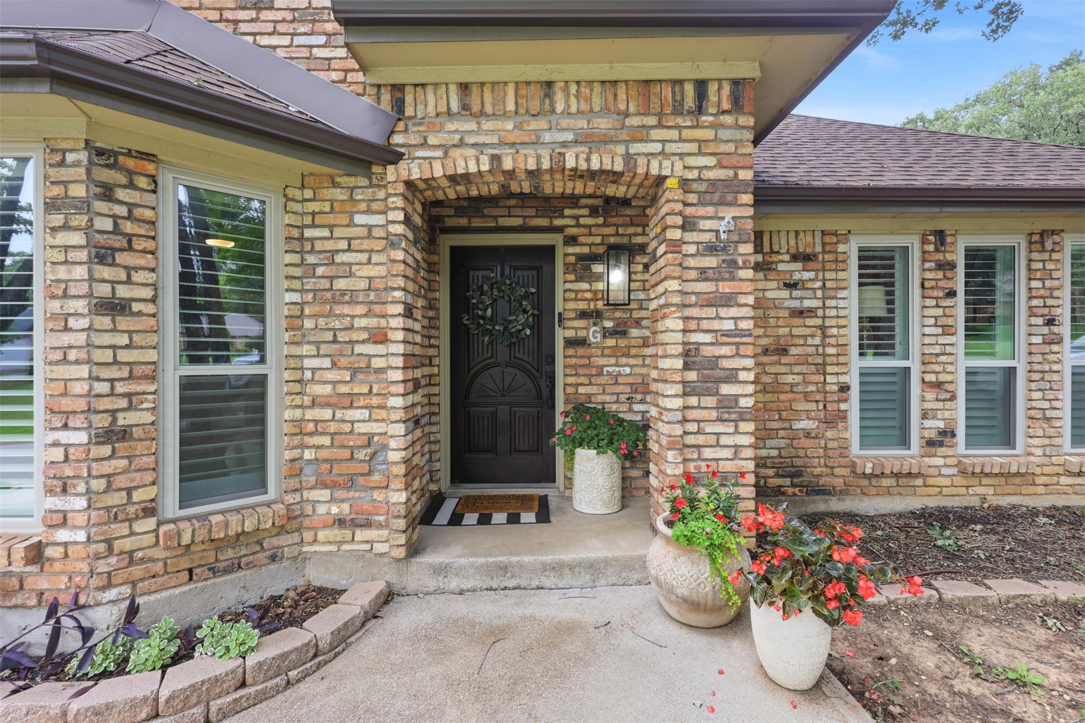 6405 Amicable Drive Arlington TX 76016