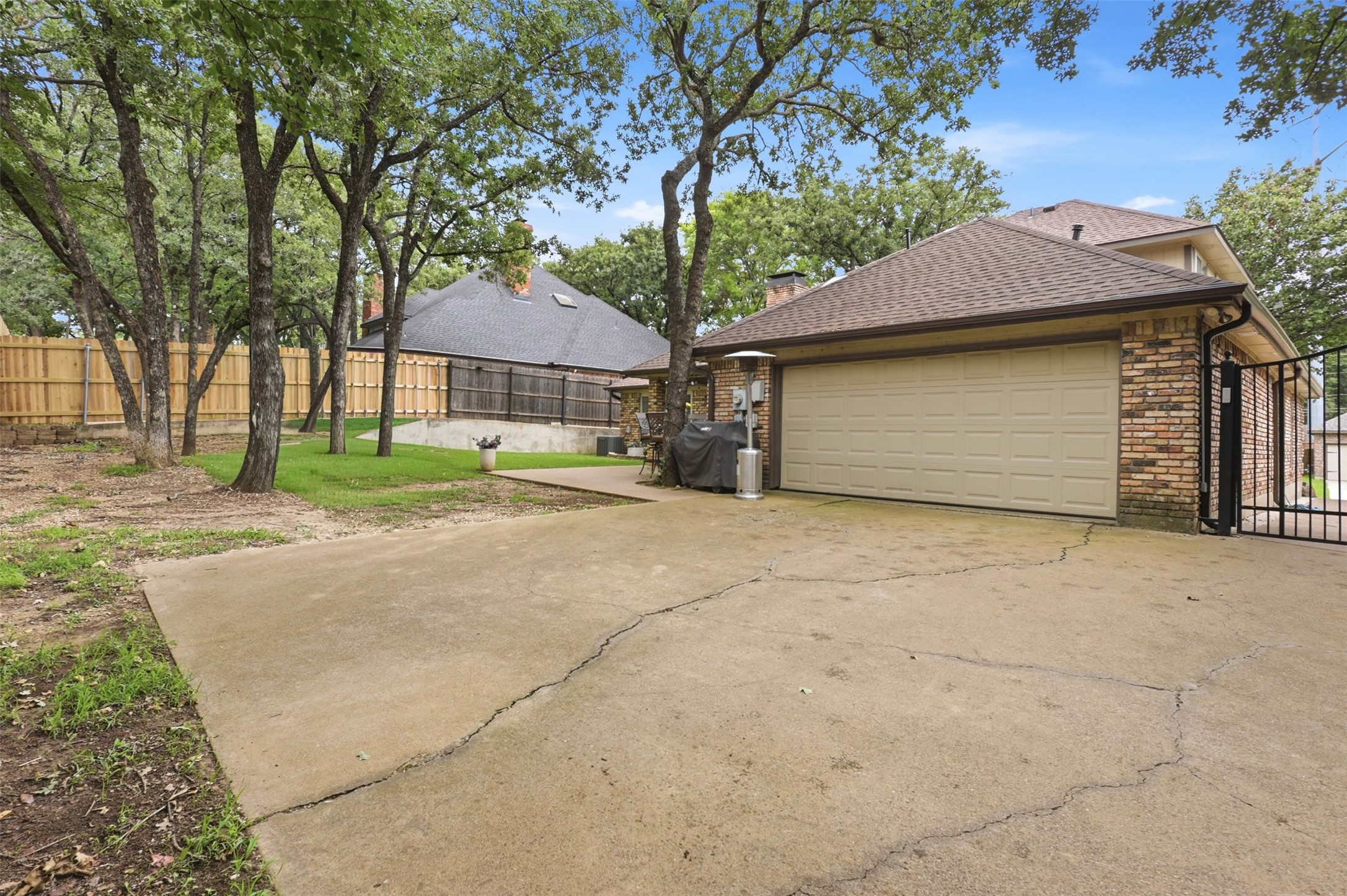 6405 Amicable Drive Arlington TX 76016
