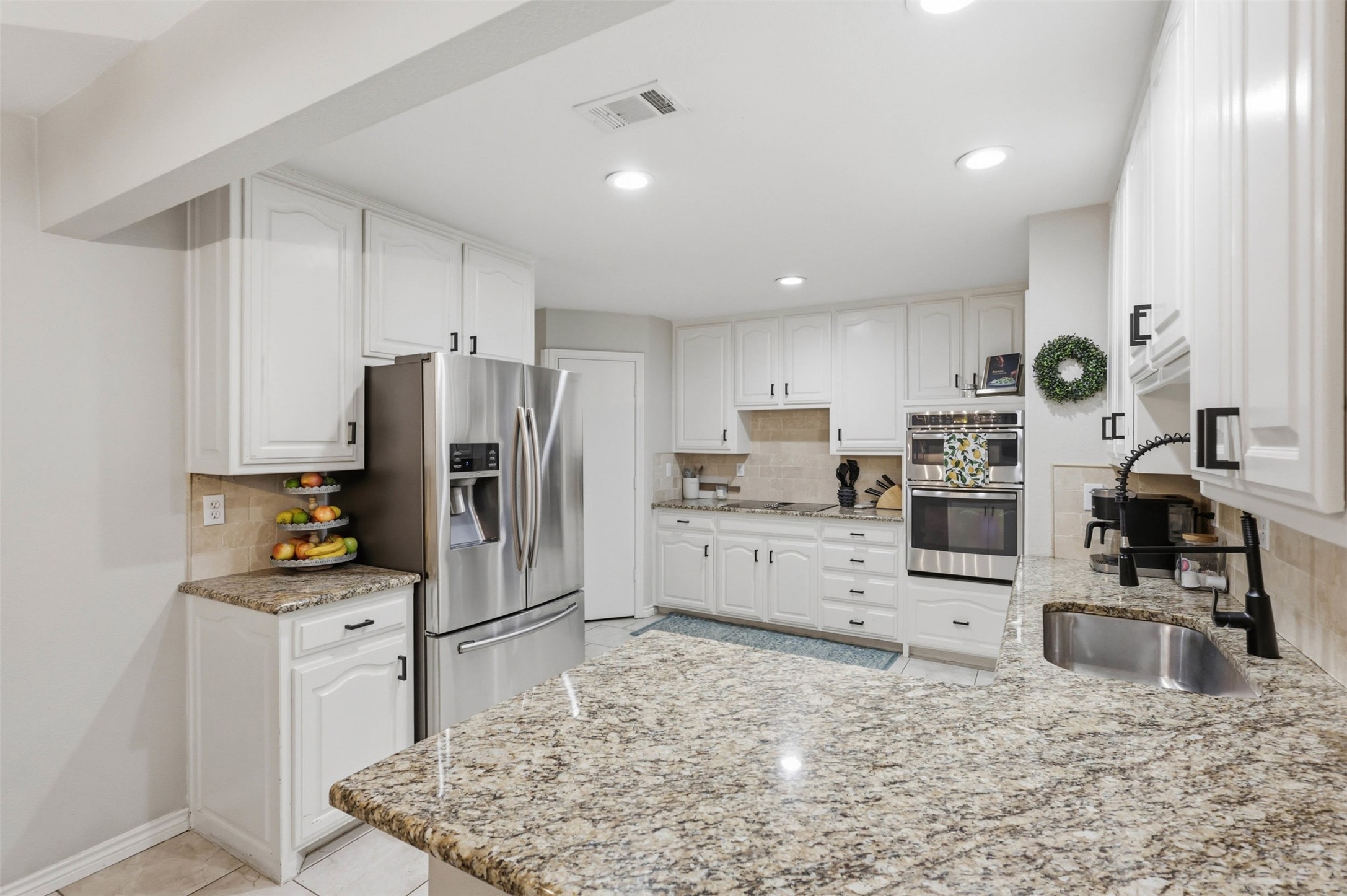 6405 Amicable Drive Arlington TX 76016