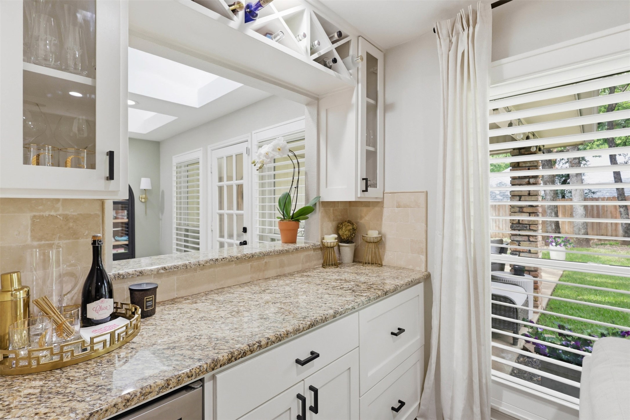 6405 Amicable Drive Arlington TX 76016