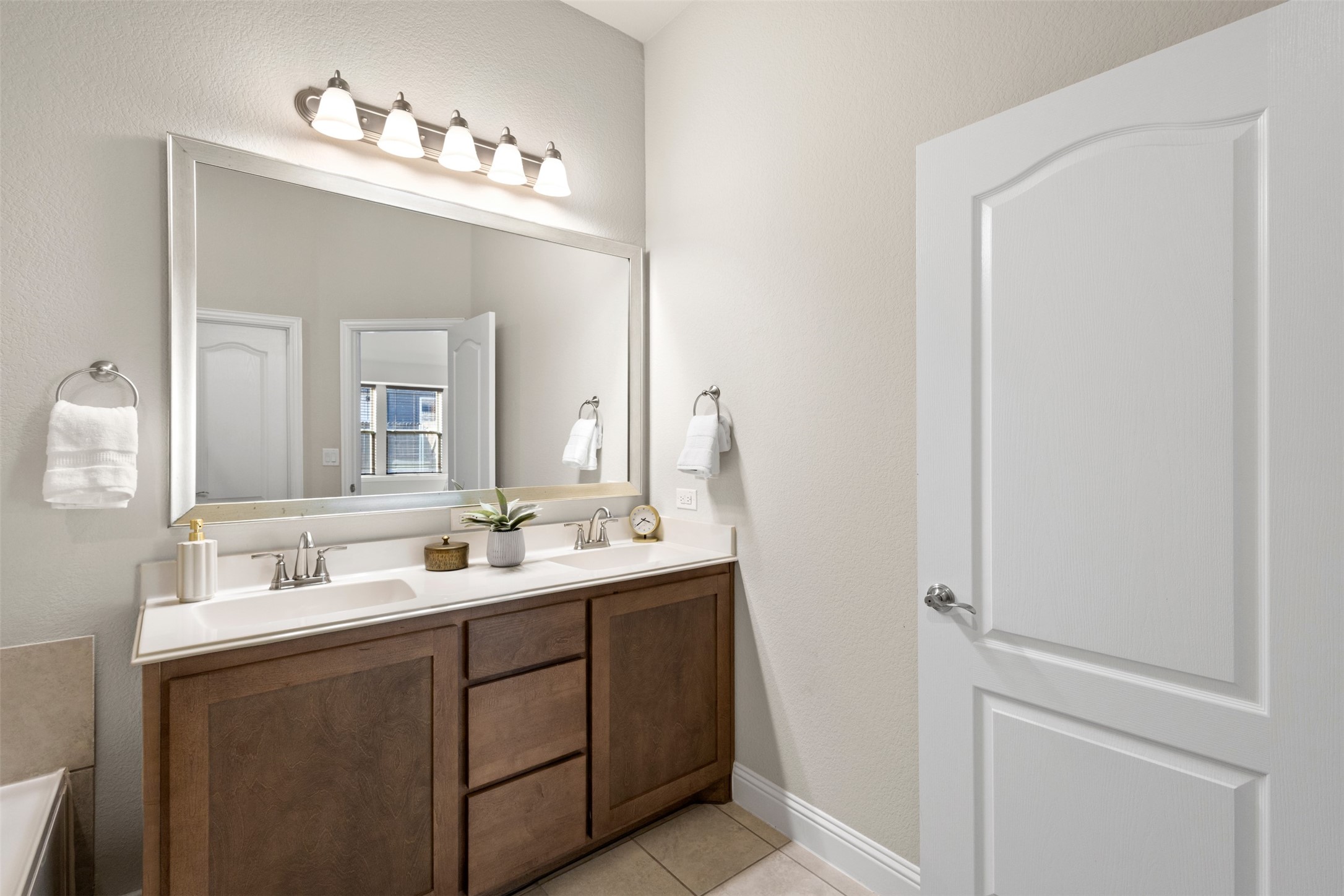 199 Mockingbird Drive Waxahachie TX 75165