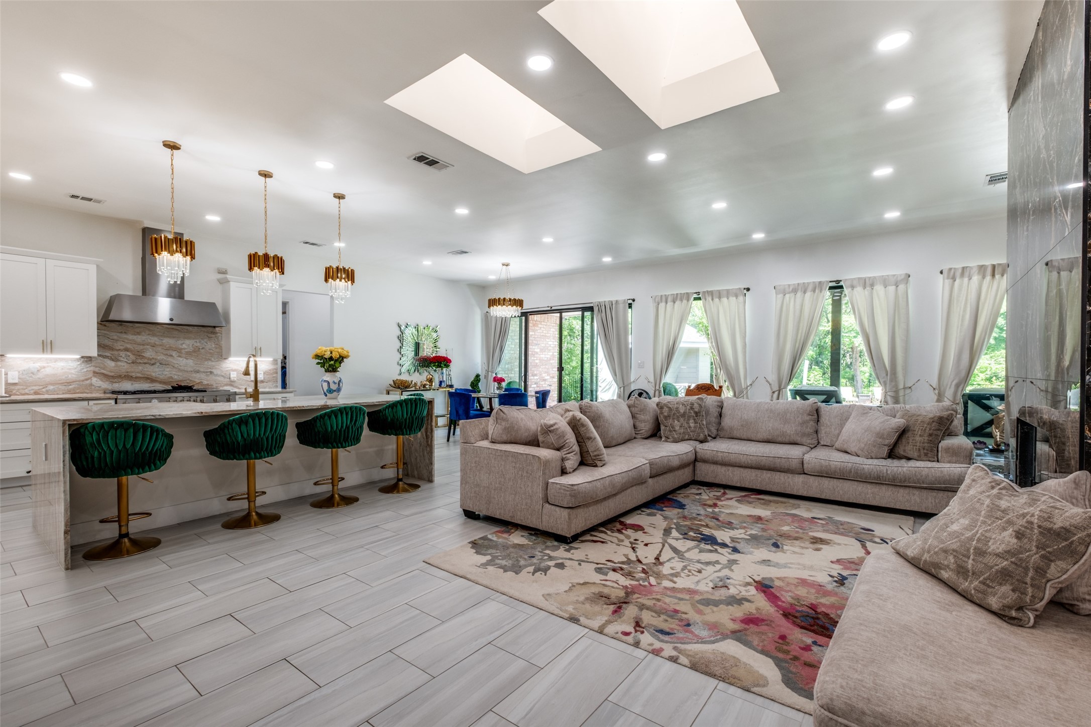 6211 Baymar Lane Dallas TX 75252