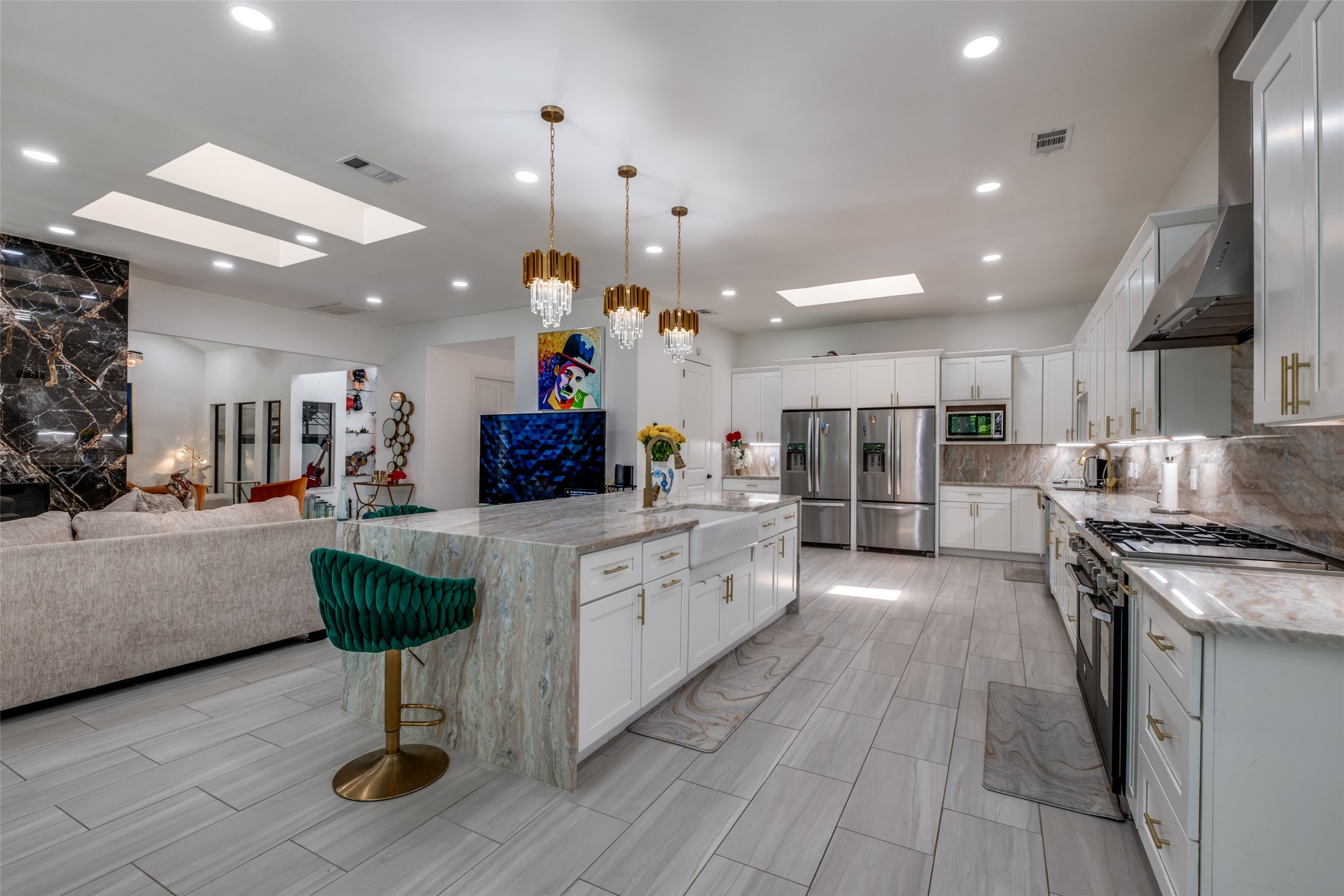 6211 Baymar Lane Dallas TX 75252
