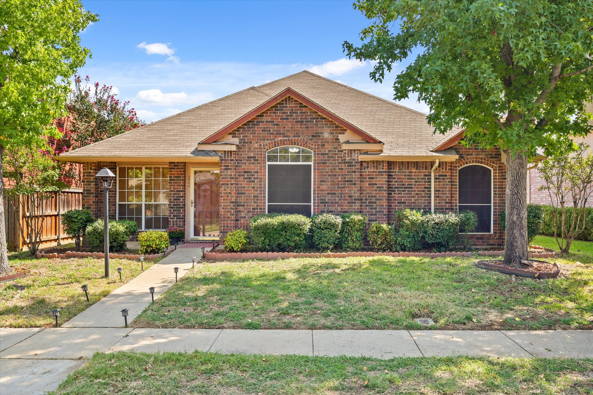 1711 Creekpoint Drive Lewisville TX 75067