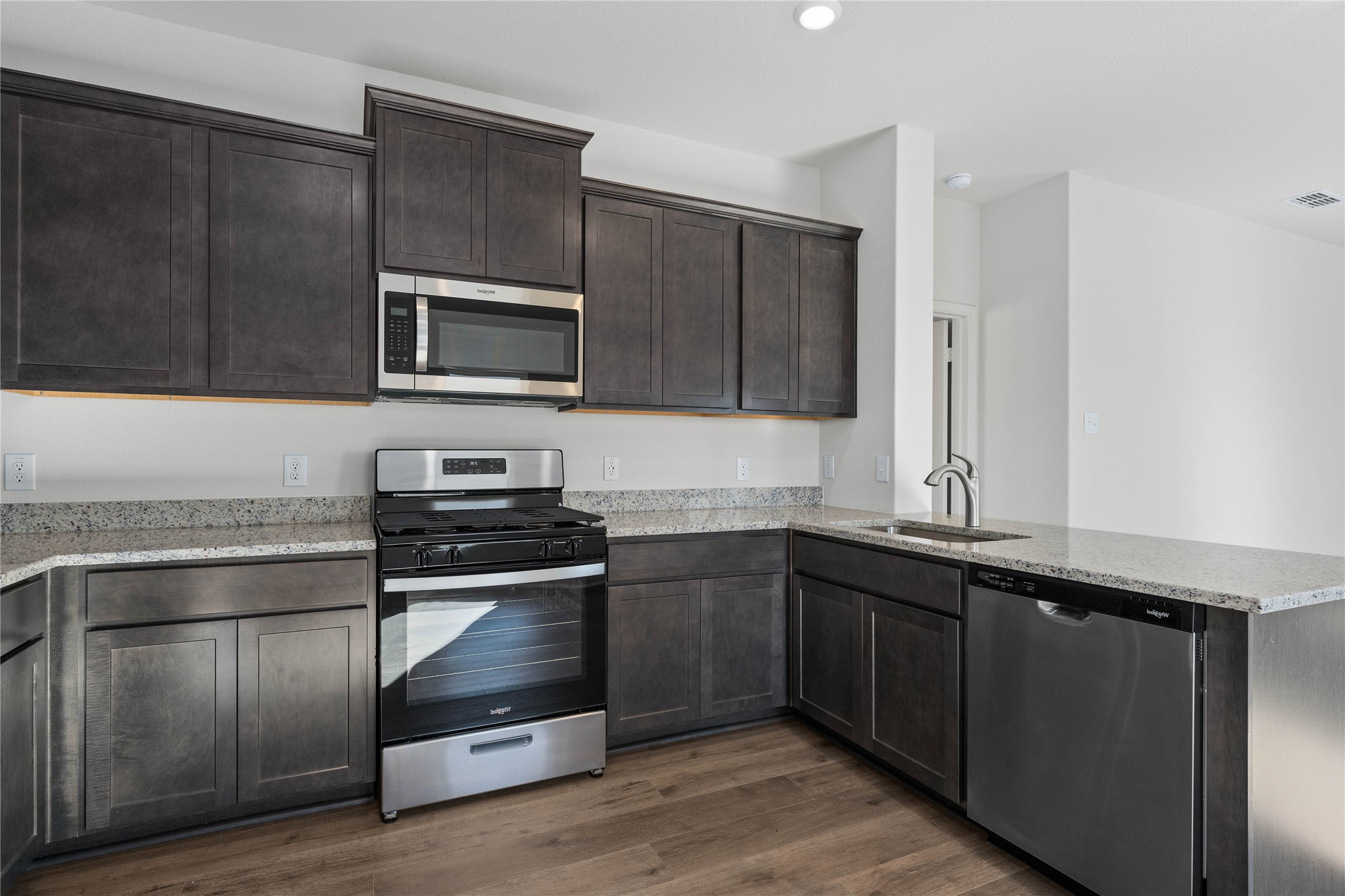 8428 White Wolf Trail Ponder TX 76259